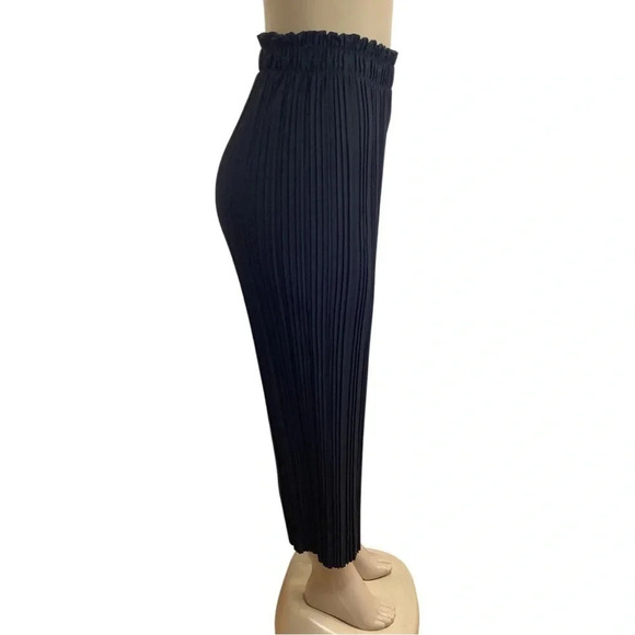 New Mix Pleated Elastic Waist Crop Pants Preowned - Picture 2 of 5